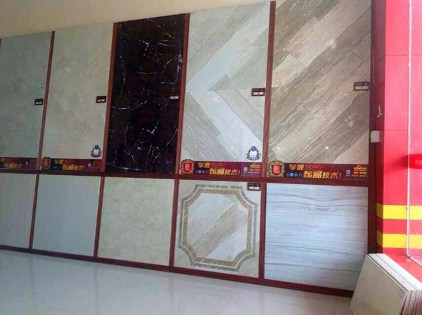 1xBET河源紫金专卖店全抛釉瓷砖展示