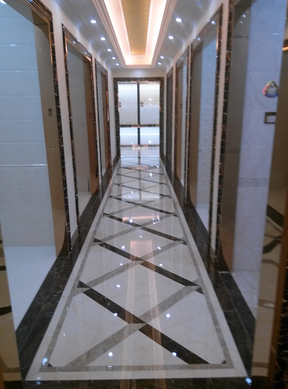 1xBET瓷砖山西长治专卖店