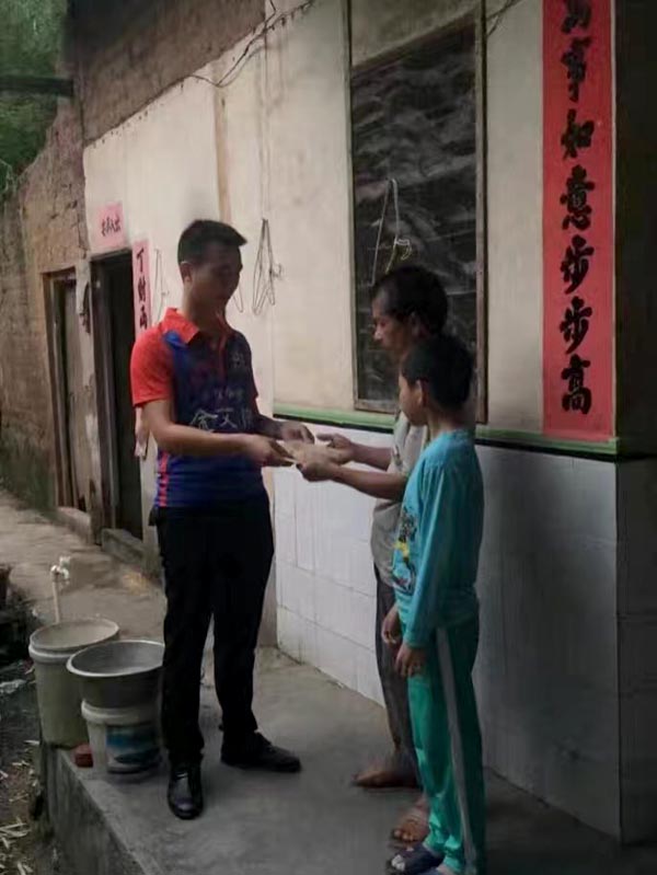 康健运动，，致力善举，，兴宁1xBET足球队好样的！