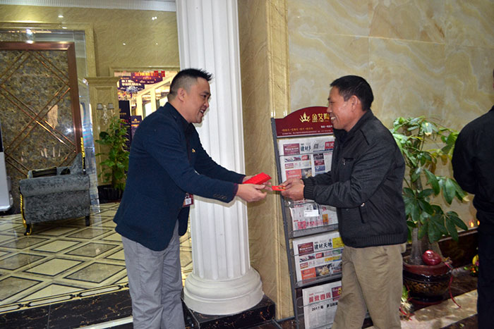 1xBET新年开工，，2017撸起袖子拼命干！