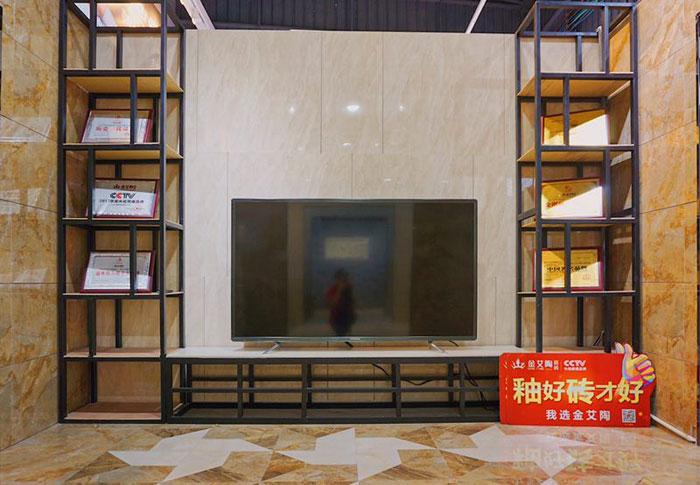 当红酒遇上......—1xBET现代仿古砖&红酒品鉴会（潮安站） 优雅来袭