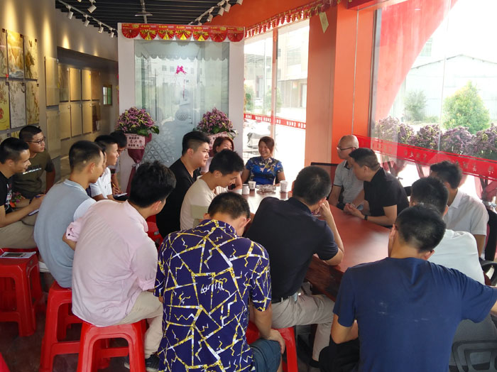 陶瓷一线品牌1xBET 潮安店开业庆典暨现代仿古砖红酒品鉴会