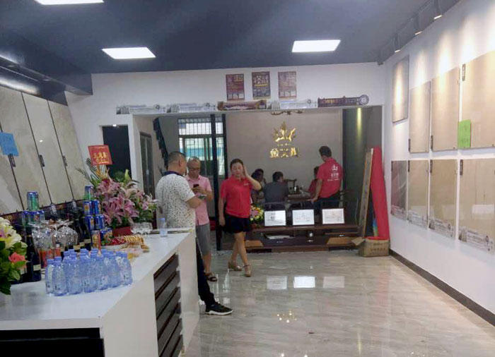 陶瓷一线品牌1xBET瓷砖澄海店十一开业，好礼、、、优惠送一直