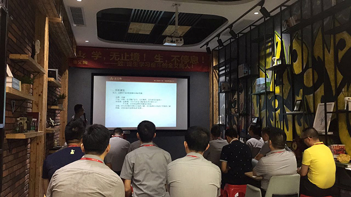  陶瓷一线品牌1xBET瓷砖“怎样快速向新客户介绍公司和服务”演讲角逐圆满竣事