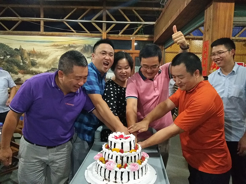 1xBET喜迎三周年庆，感恩偕行