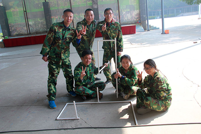 2017年2月13-15日，，，1xBET“虎狼道”户外拓展训练圆满竣事