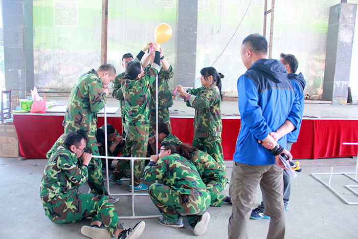 2017年2月13-15日，，，1xBET“虎狼道”户外拓展训练圆满竣事