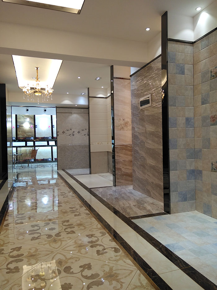 1xBET湖南衡阳专卖店样板间过道